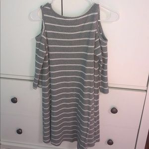 Shoulder cut out dress